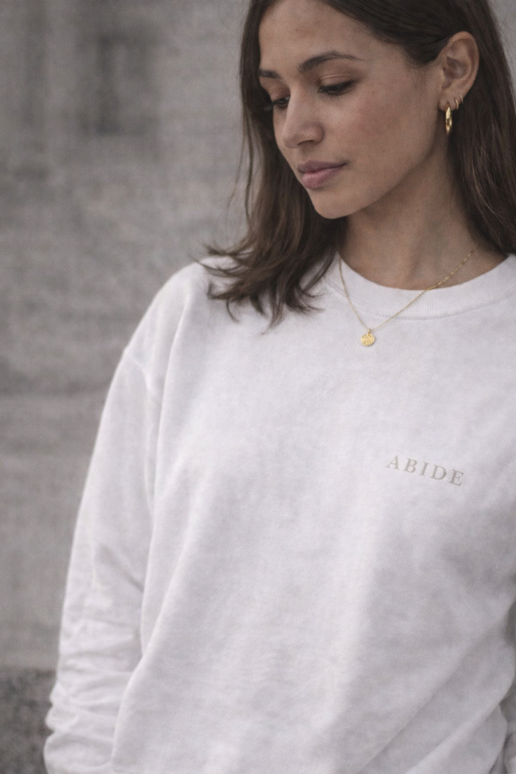 ABIDE Essential Crewneck